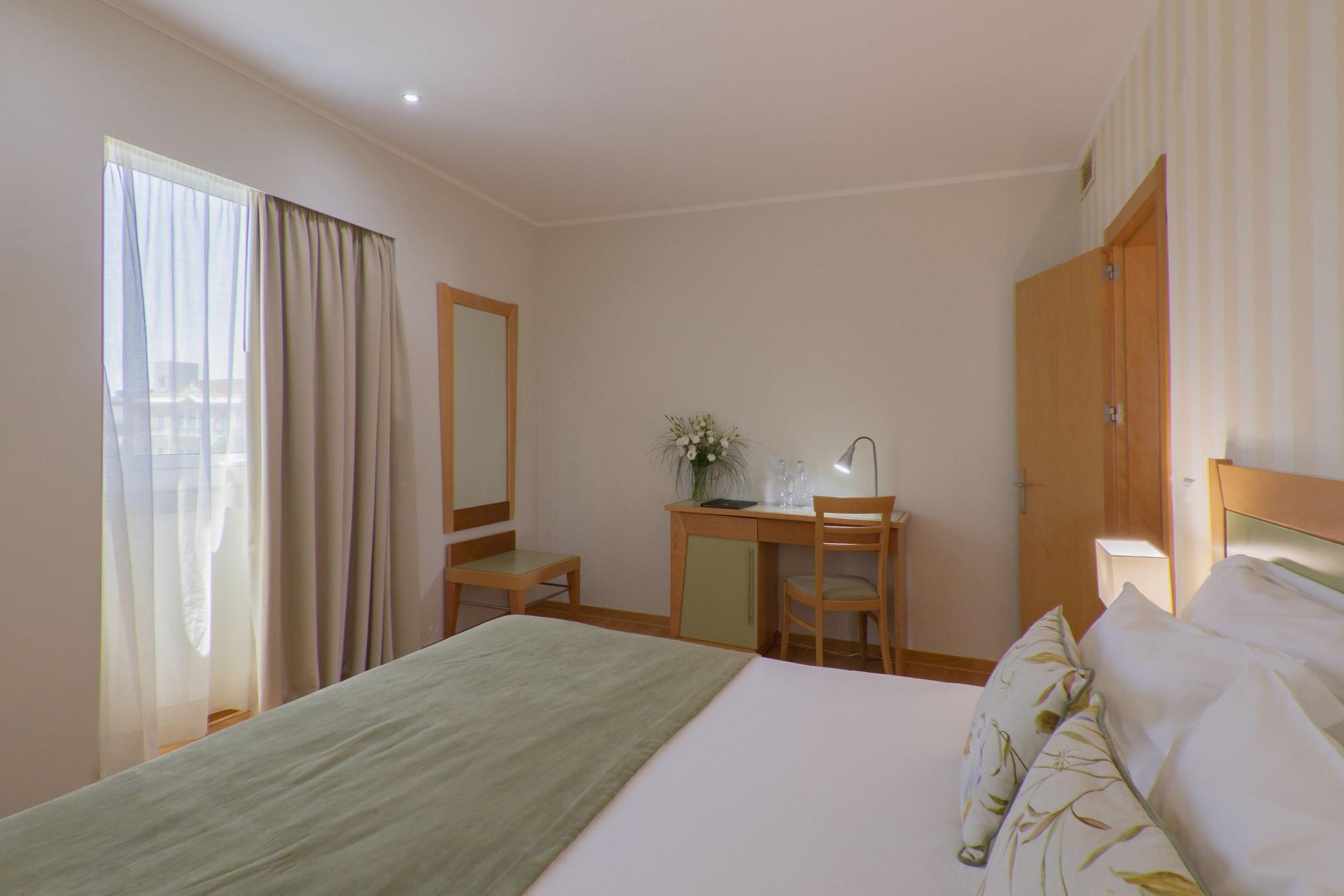 Luna Esperanca Centro Hotel سيتوبال المظهر الخارجي الصورة